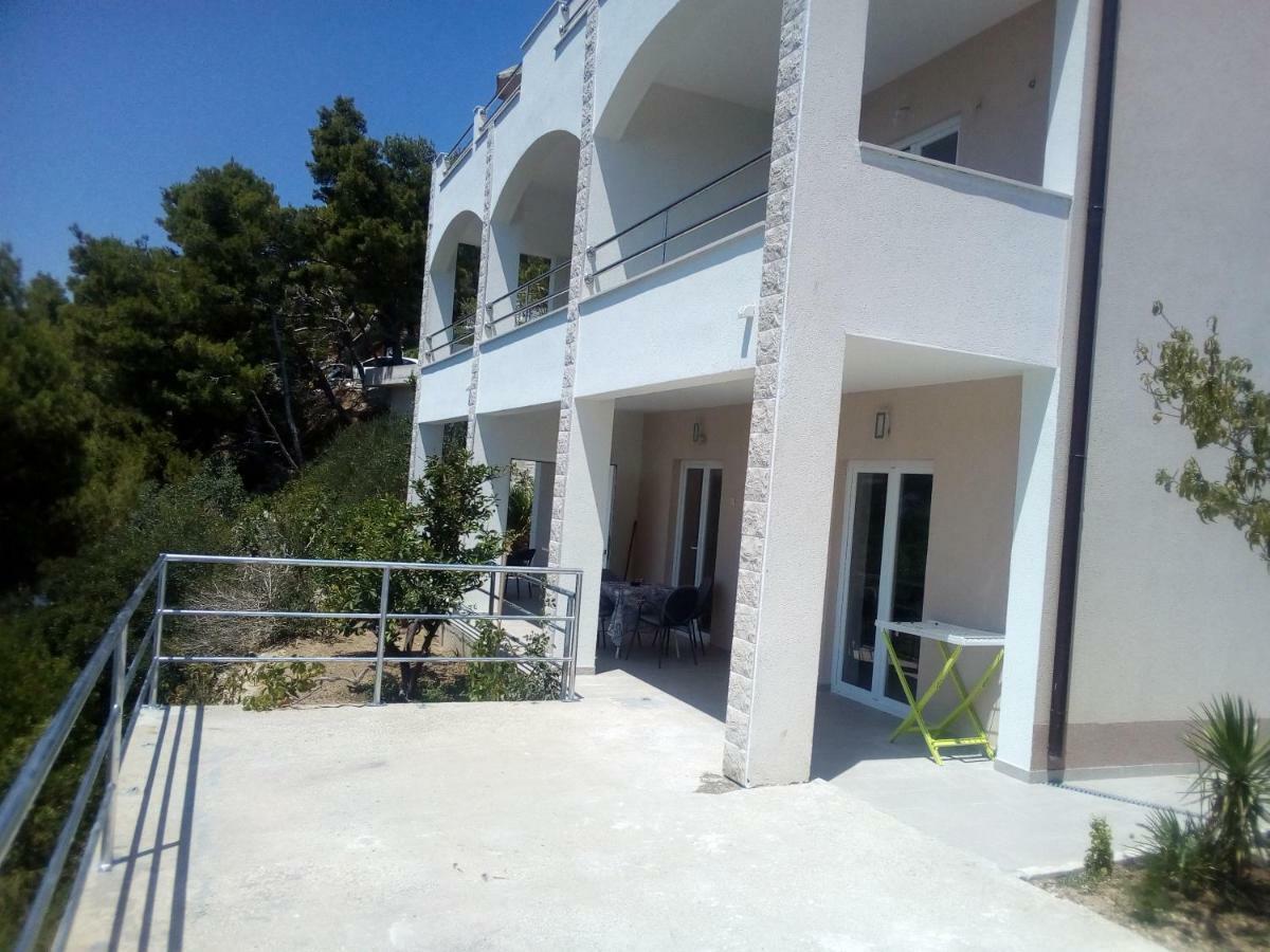 Apartmani Marija Jakir Brela Esterno foto