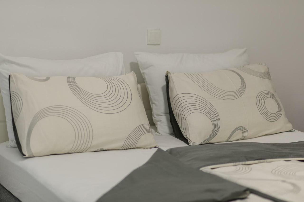 Apartmani Marija Jakir Brela Esterno foto